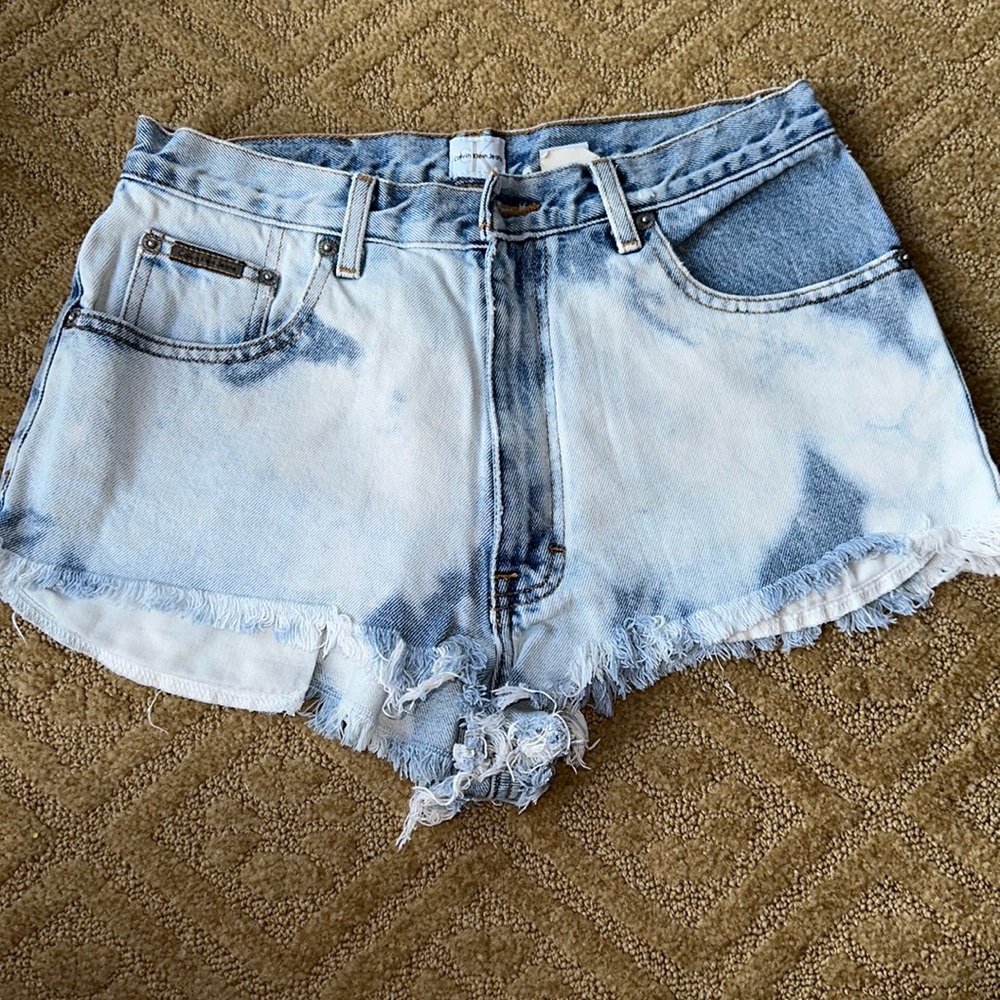 High rise, Calvin Kline jean shorts, size 31